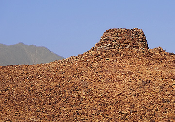 Kukait beehive tombs, Oman