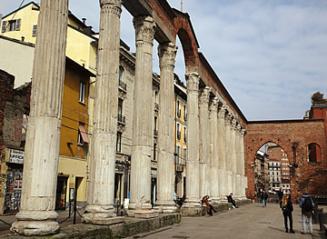 Roman columns, Milan